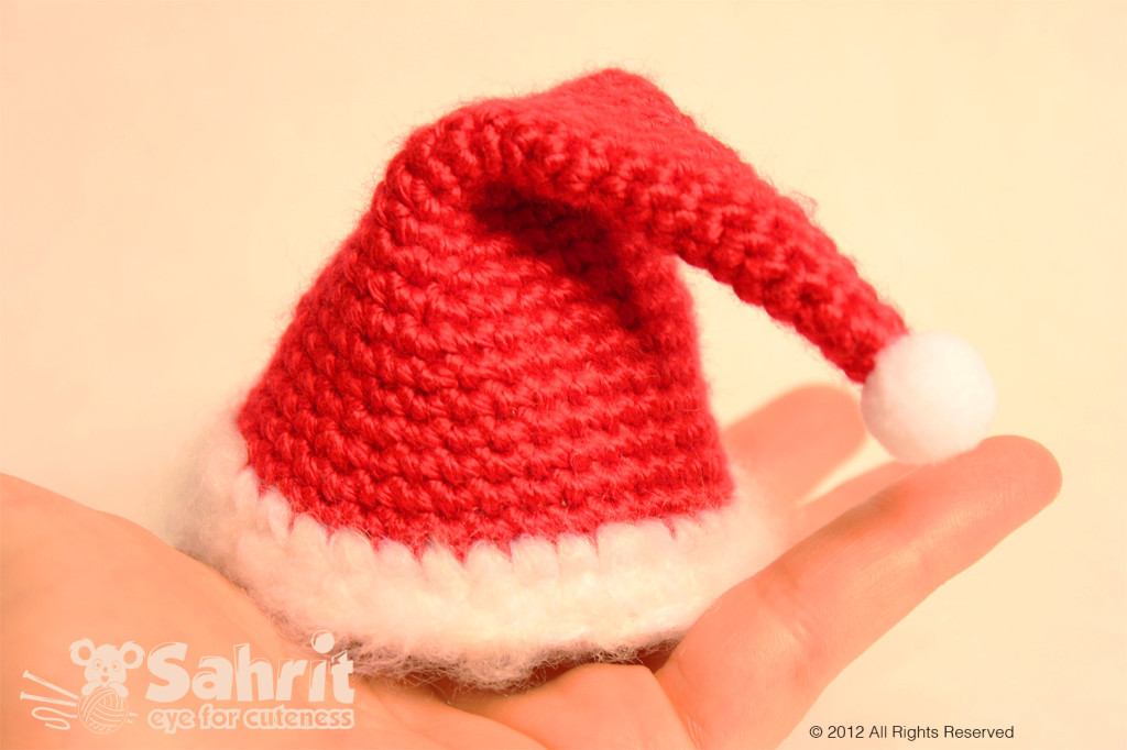 Mrs. Santa Claus Amigurumi Pattern By Sahrit