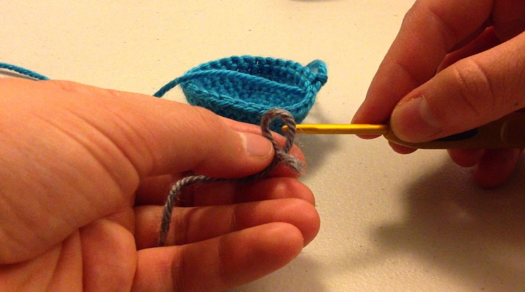 How To Join A New Color In Crochet By Sahrit