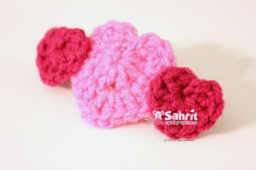 Hearts Brooch Side Free Pattern by Sahrit