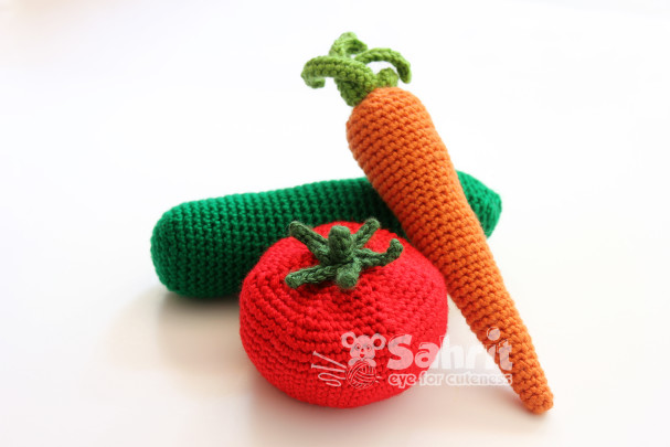 Tomato Veggie Play Toy Pattern by Sahrit