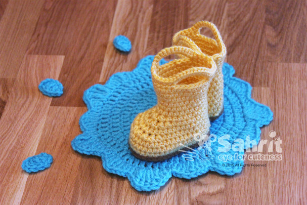 Rain Booties Pattern by Sahrit