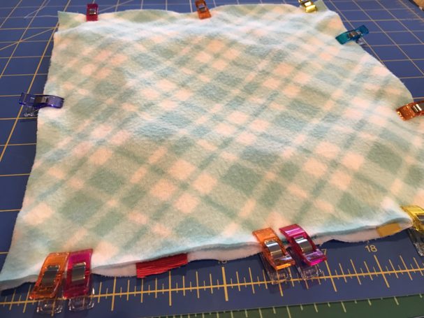 Taggie Blanket Tutorial by Sahrit